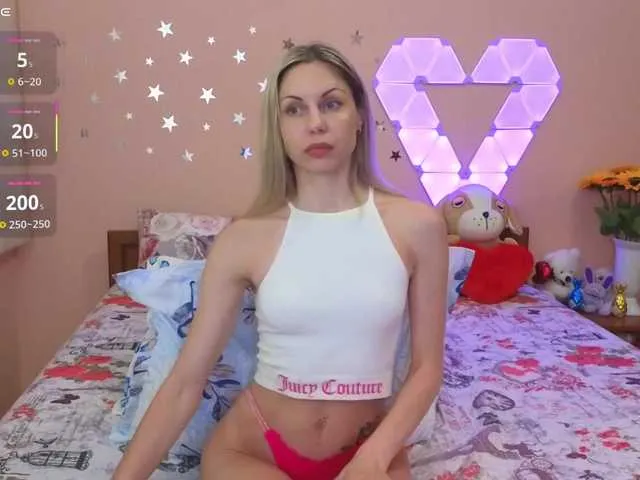 DiamondJo free chat on liveonude Image 2