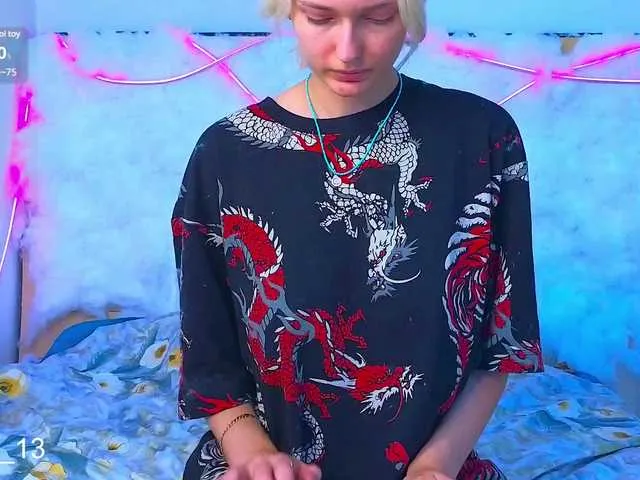 xunybany free chat on liveonude Image 4