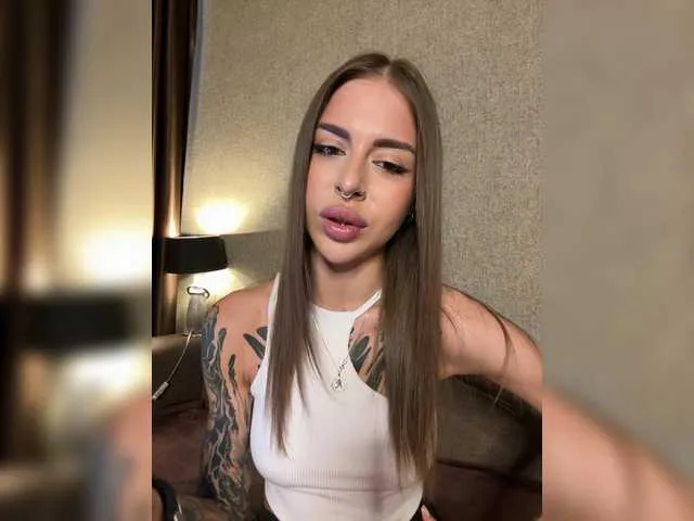 liz_holmes free chat on liveonude Image 8