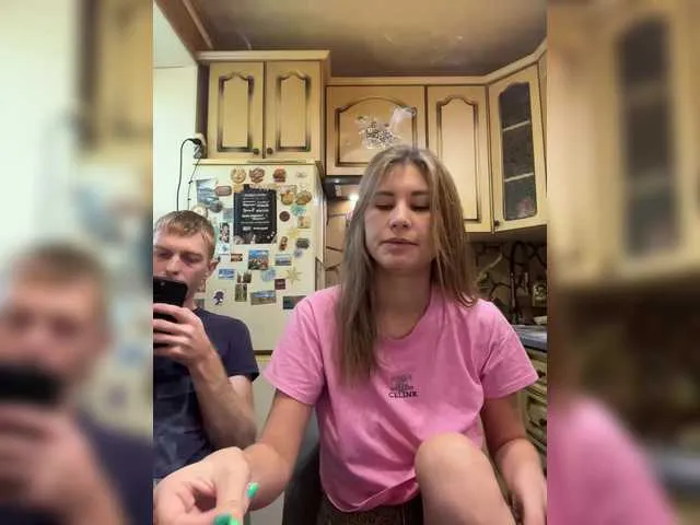 BELBIG free chat on liveonude Image 13