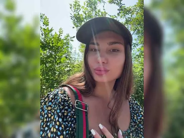 Sonya-reallsugar free chat on liveonude Image 8