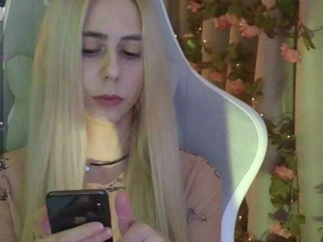 cherrysweex free chat on liveonude Image 3