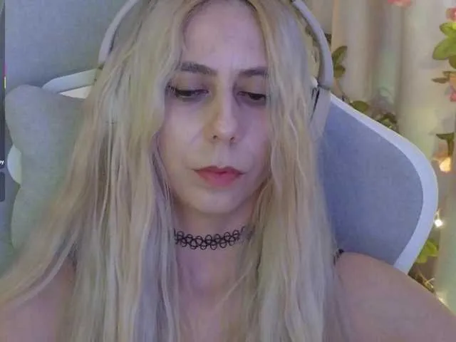 cherrysweex free chat on liveonude Image 8