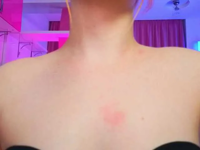 doniita free chat on liveonude Image 3