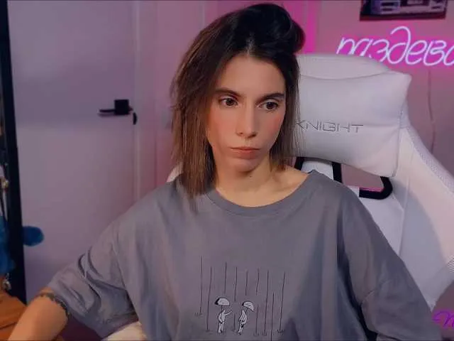 ELENA-XXX free chat on liveonude Image 17