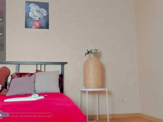 DiamondJo free chat on liveonude Image 2