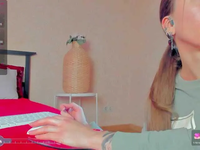 DiamondJo free chat on liveonude Image 3