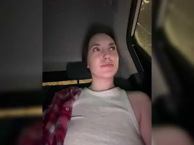 khloe_rossich free chat on liveonude Image 4