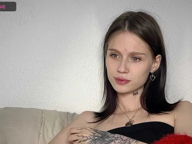 PinkFoxya free chat on liveonude Image 13