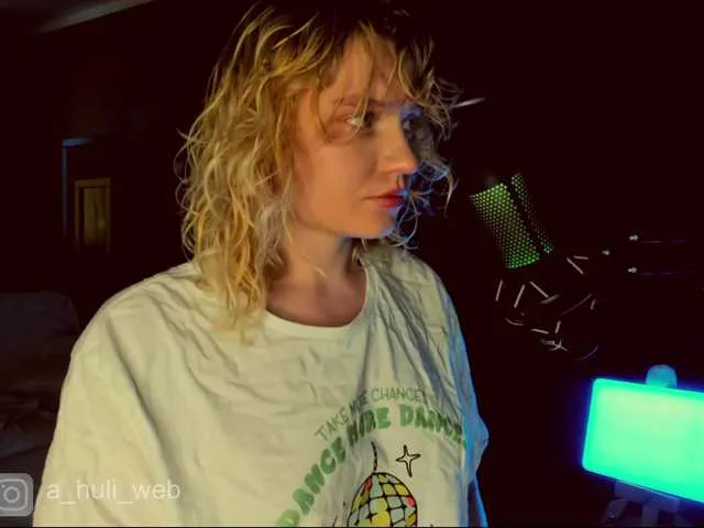 harleyysummers free chat on liveonude Image 6