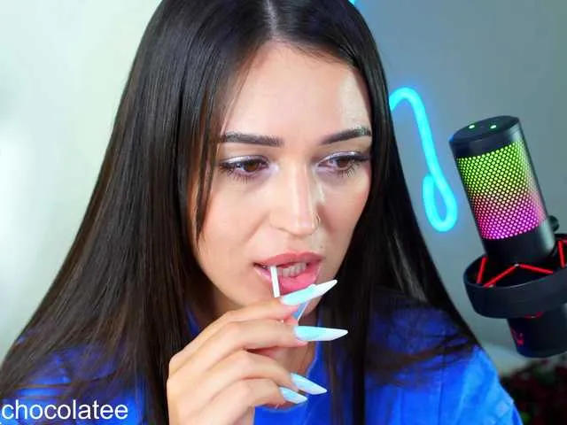 agatha__milf free chat on liveonude Image 18