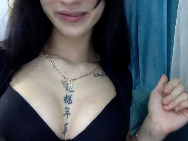 Adel9 free chat on liveonude