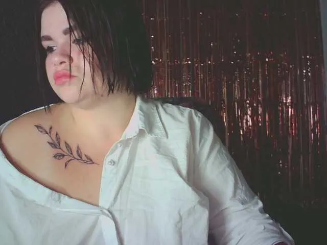 anahi_maite free chat on liveonude Image 4