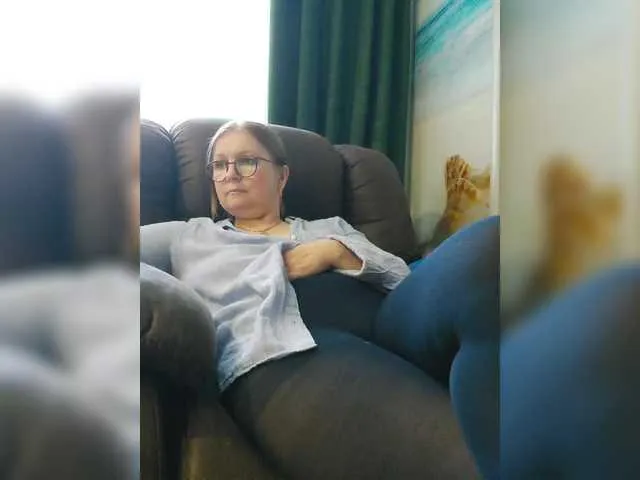 xunybany free chat on liveonude Image 12