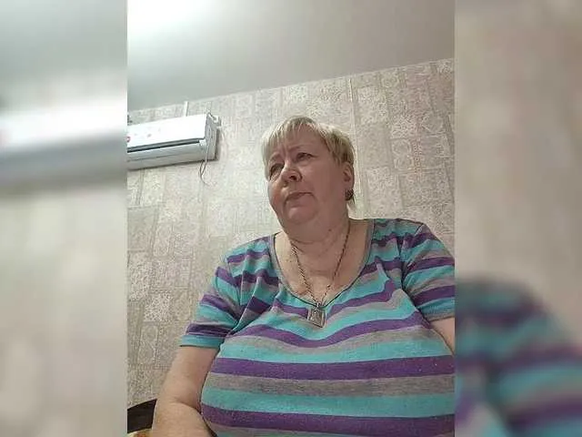 Alena61 free chat on liveonude