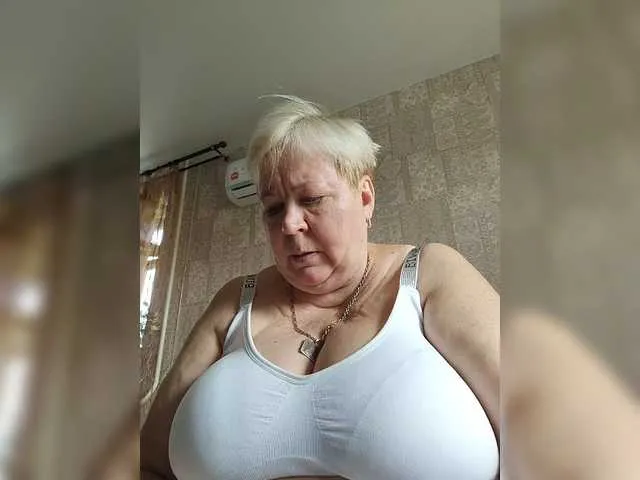 bunnydollstella free chat on liveonude Image 16