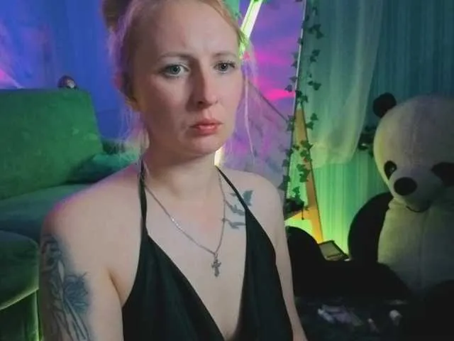 DiamondJo free chat on liveonude Image 3