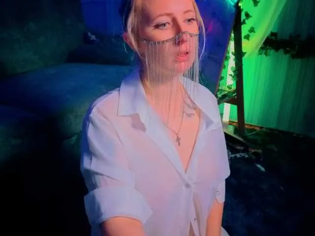 DiamondJo free chat on liveonude Image 6