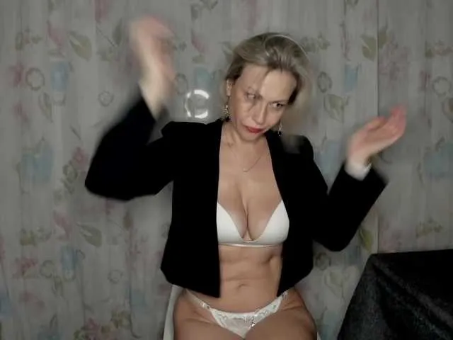 xunybany free chat on liveonude Image 12