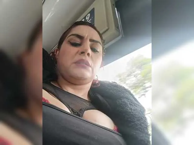 horny_sexxy_babe free chat on liveonude Image 7