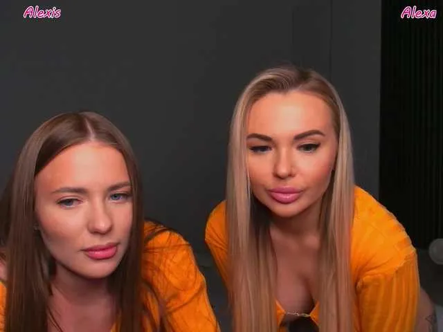 ELENA-XXX free chat on liveonude Image 3