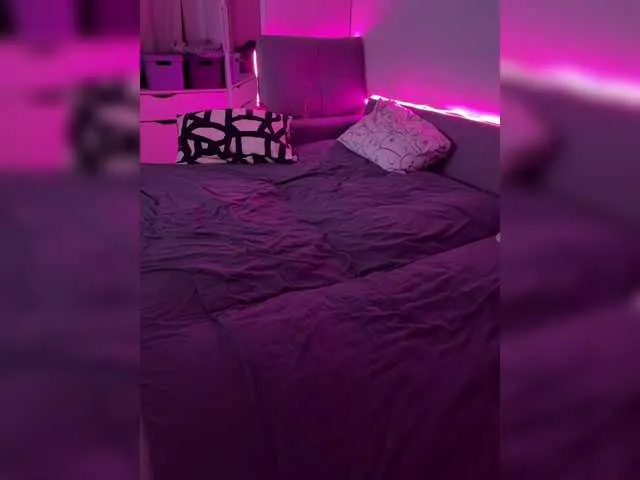 brianriver free chat on liveonude Image 12