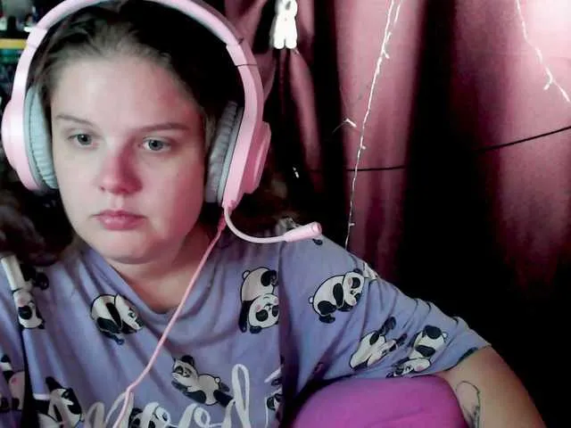 DiamondJo free chat on liveonude Image 18