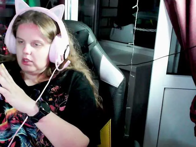 DiamondJo free chat on liveonude Image 3