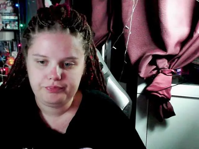 DiamondJo free chat on liveonude Image 6