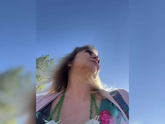 xunybany free chat on liveonude Image 18