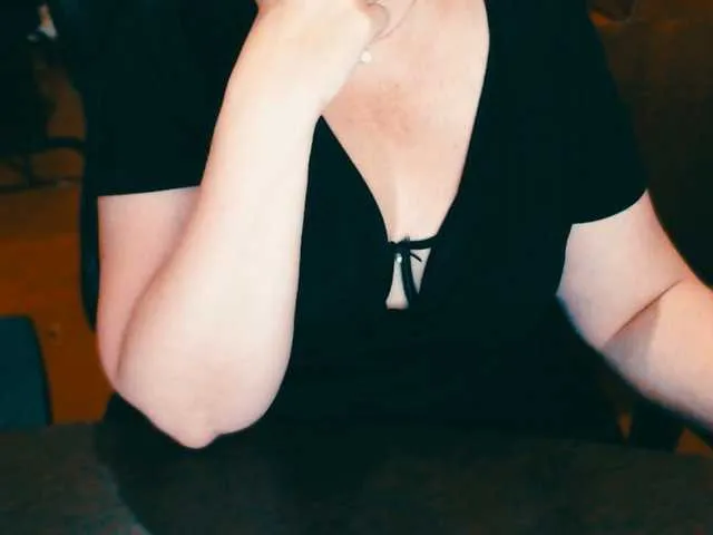 xunybany free chat on liveonude Image 6