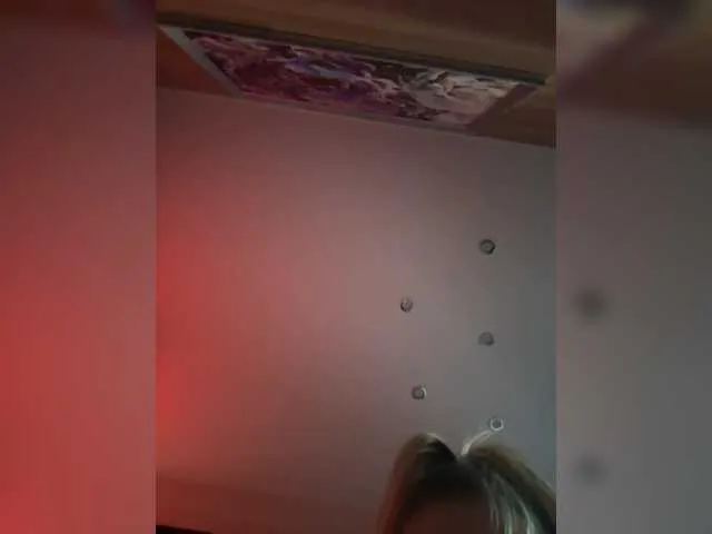 sexyblondebush free chat on liveonude Image 19