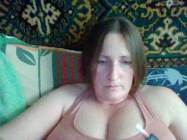 HEYBANANA free chat on liveonude Image 13