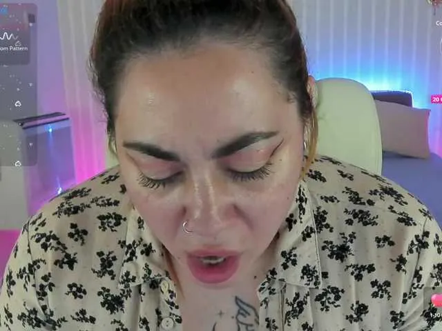 PinkFoxya free chat on liveonude Image 2