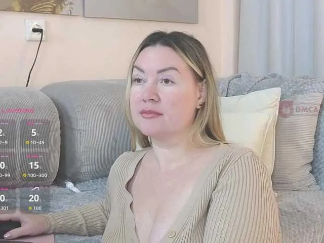 clarita_hills free chat on liveonude Image 15