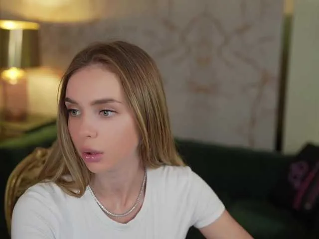 KishaColins free chat on liveonude Image 15