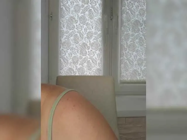 DiamondJo free chat on liveonude Image 16