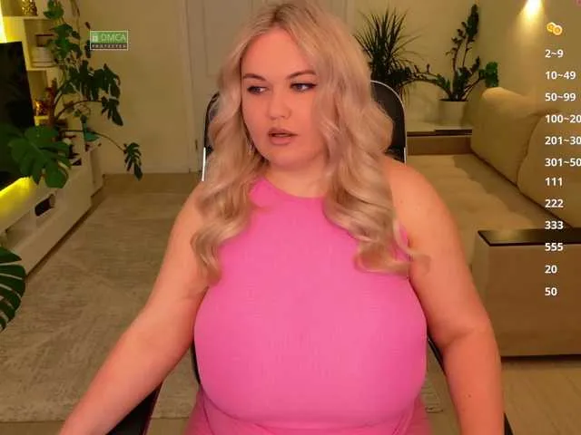 hold-me-tight free chat on liveonude Image 8