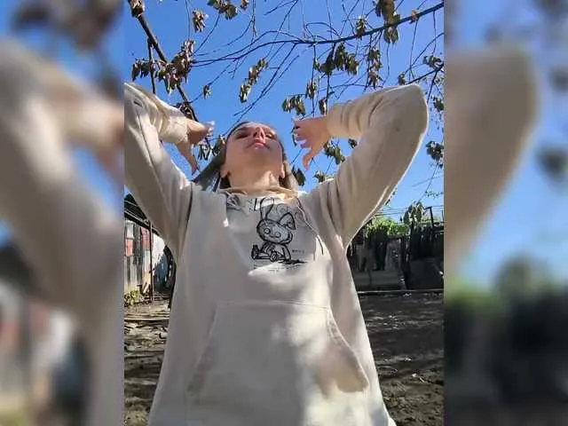 Wild-Angel777 free chat on liveonude Image 17