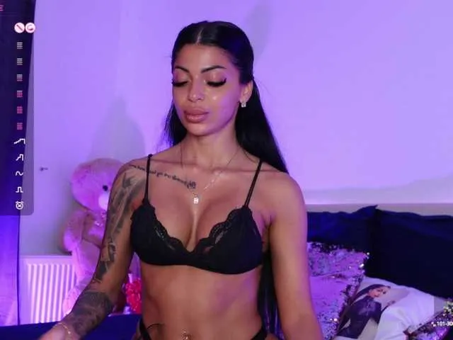 veronicaredonda free chat on liveonude Image 5