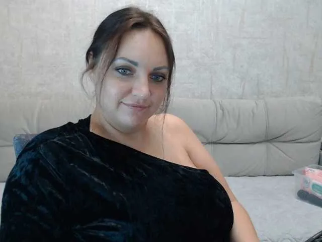 BELBIG free chat on liveonude Image 4