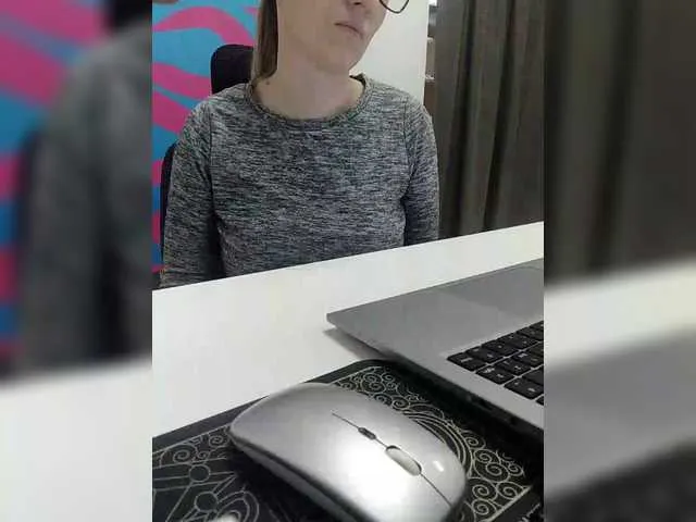 ginger_gap free chat on liveonude Image 19