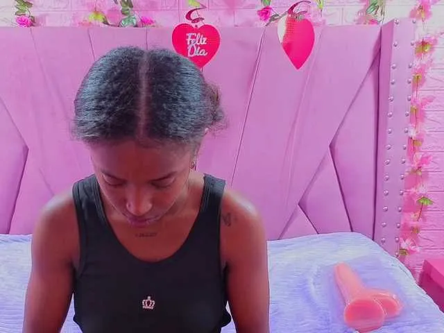 xunybany free chat on liveonude Image 16