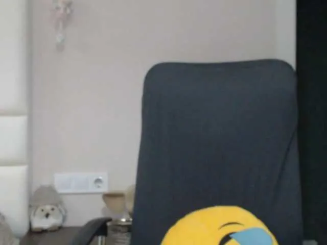 tina_lyn free chat on liveonude Image 9