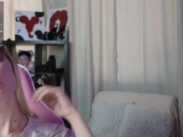 xunybany free chat on liveonude Image 11