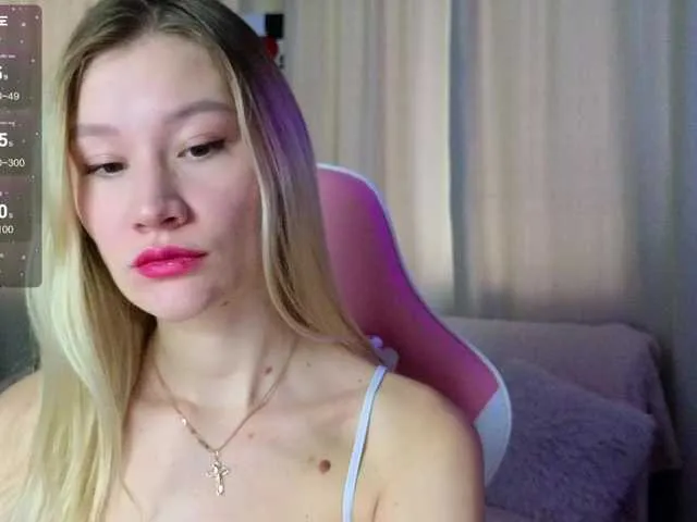 xunybany free chat on liveonude Image 14