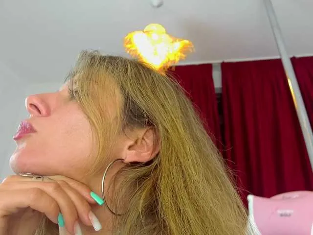 anahi_maite free chat on liveonude Image 15