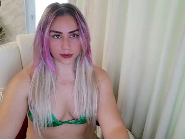 -Sexy-Couple free chat on liveonude Image 3