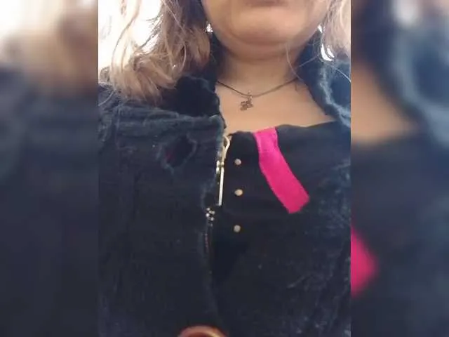 xunybany free chat on liveonude Image 5