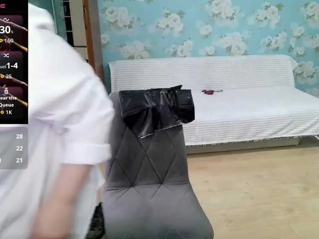 xunybany free chat on liveonude Image 13